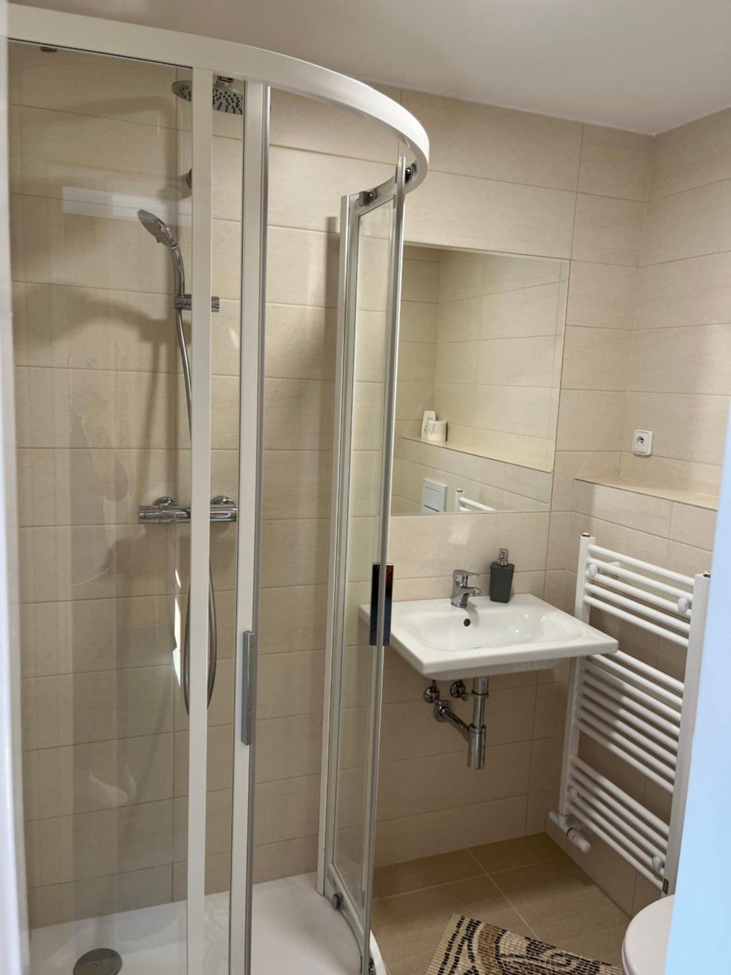 Ubytovani Chotevice Hostinné エクステリア 写真